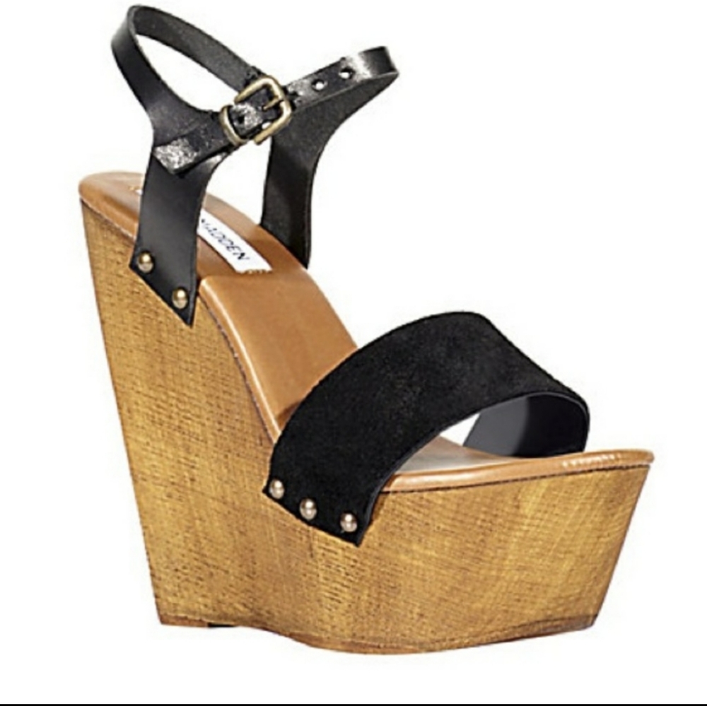 Steve Madden Behold upper leather wedge